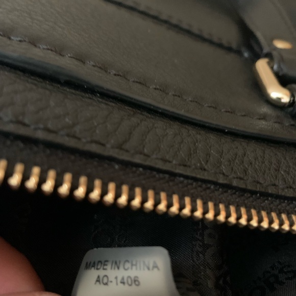 Michael Kors black, genuine leather shoulder bag like new - Picture 5 of 8